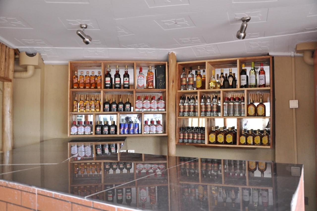 Golden View Hotel Ibanda Exterior photo