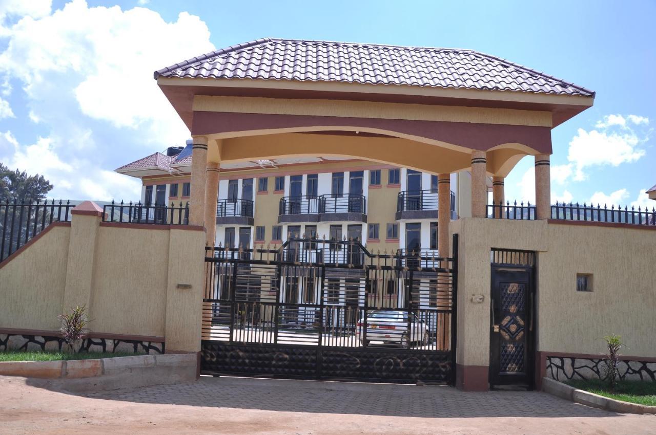 Golden View Hotel Ibanda Exterior photo