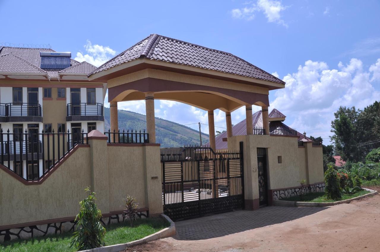 Golden View Hotel Ibanda Exterior photo