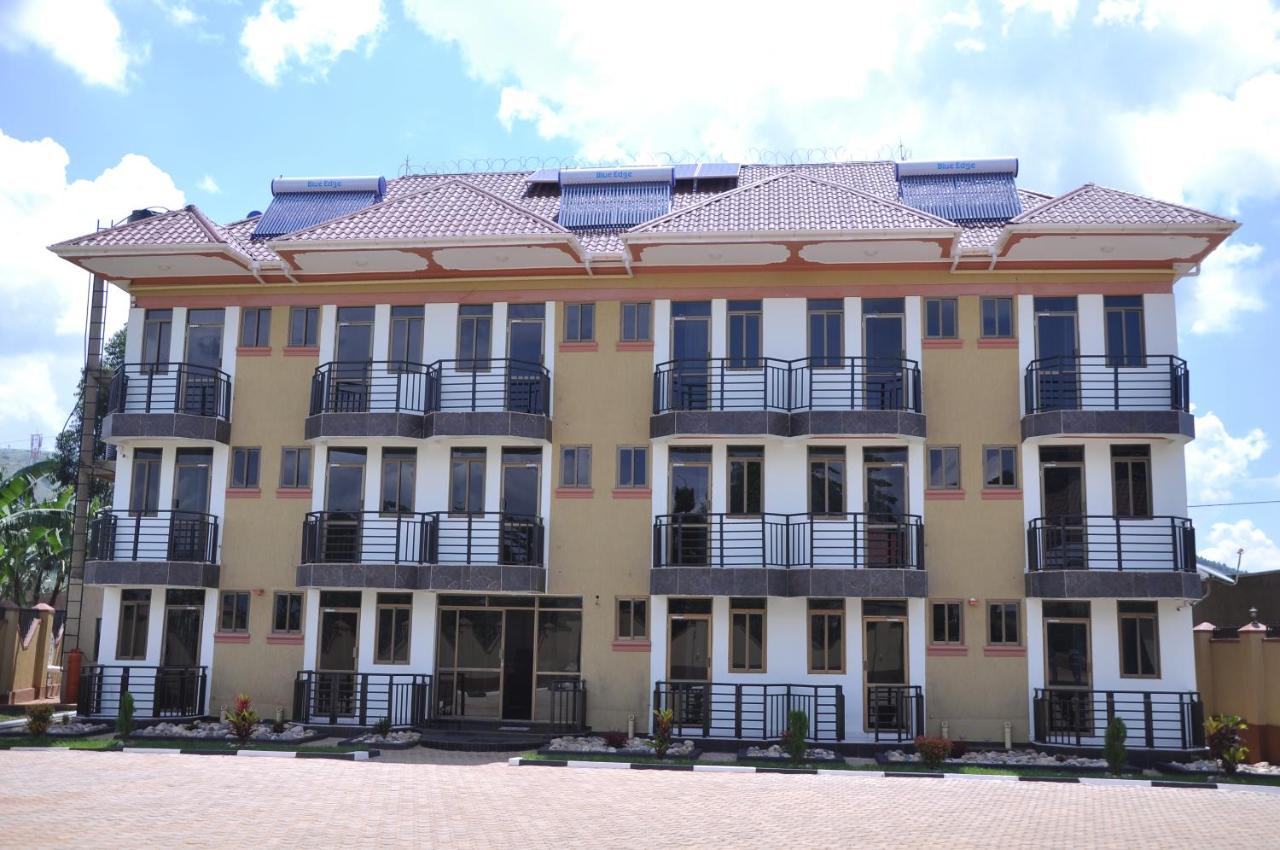 Golden View Hotel Ibanda Exterior photo