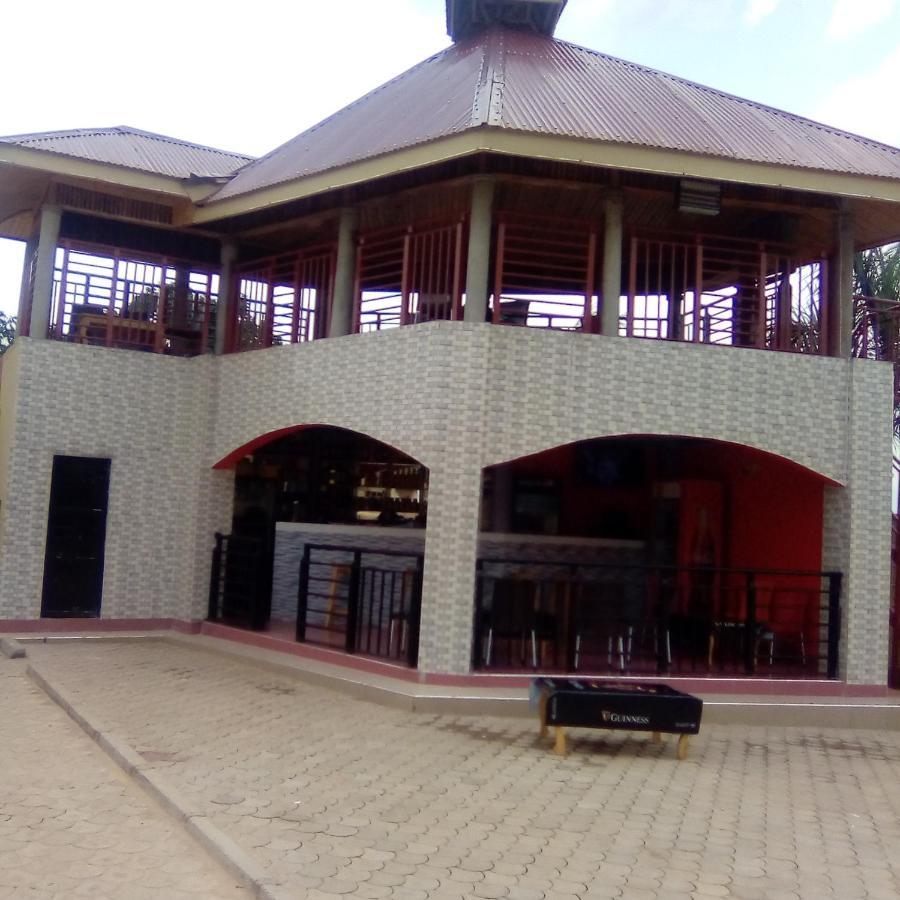 Golden View Hotel Ibanda Exterior photo