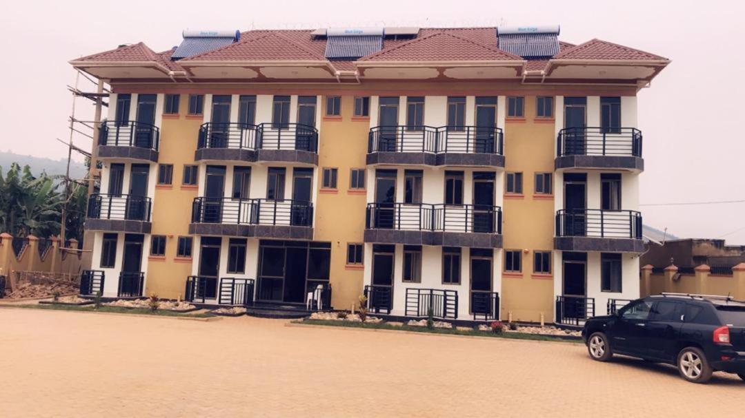 Golden View Hotel Ibanda Exterior photo