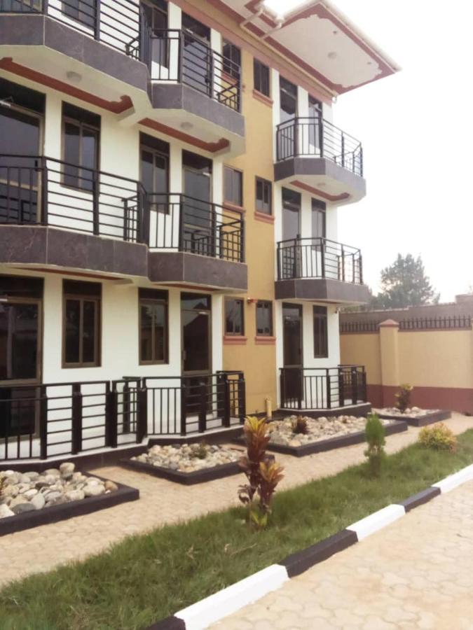 Golden View Hotel Ibanda Exterior photo